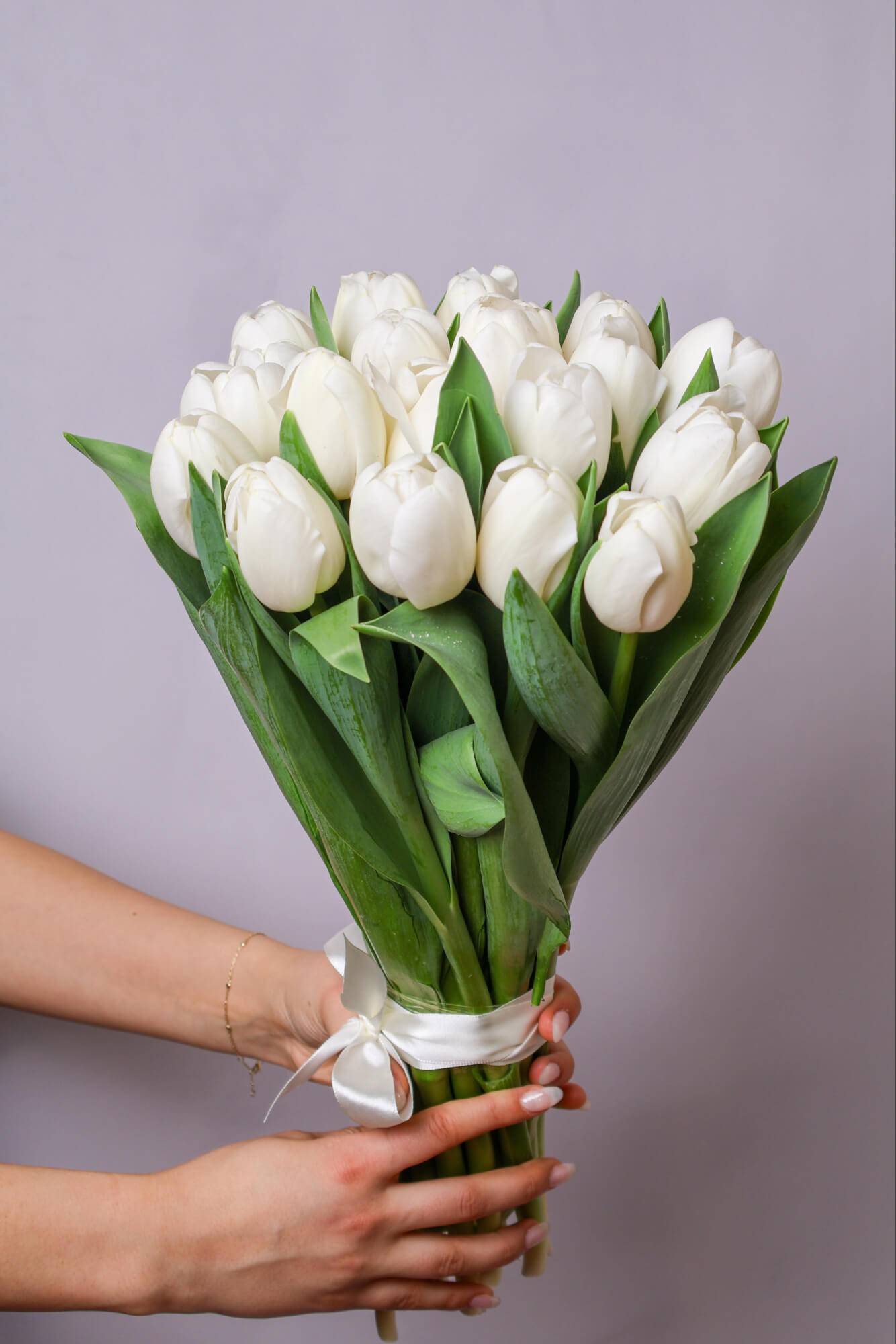 Букет Белых Тюльпанов - Image 1 of 3 | Flowers Theory