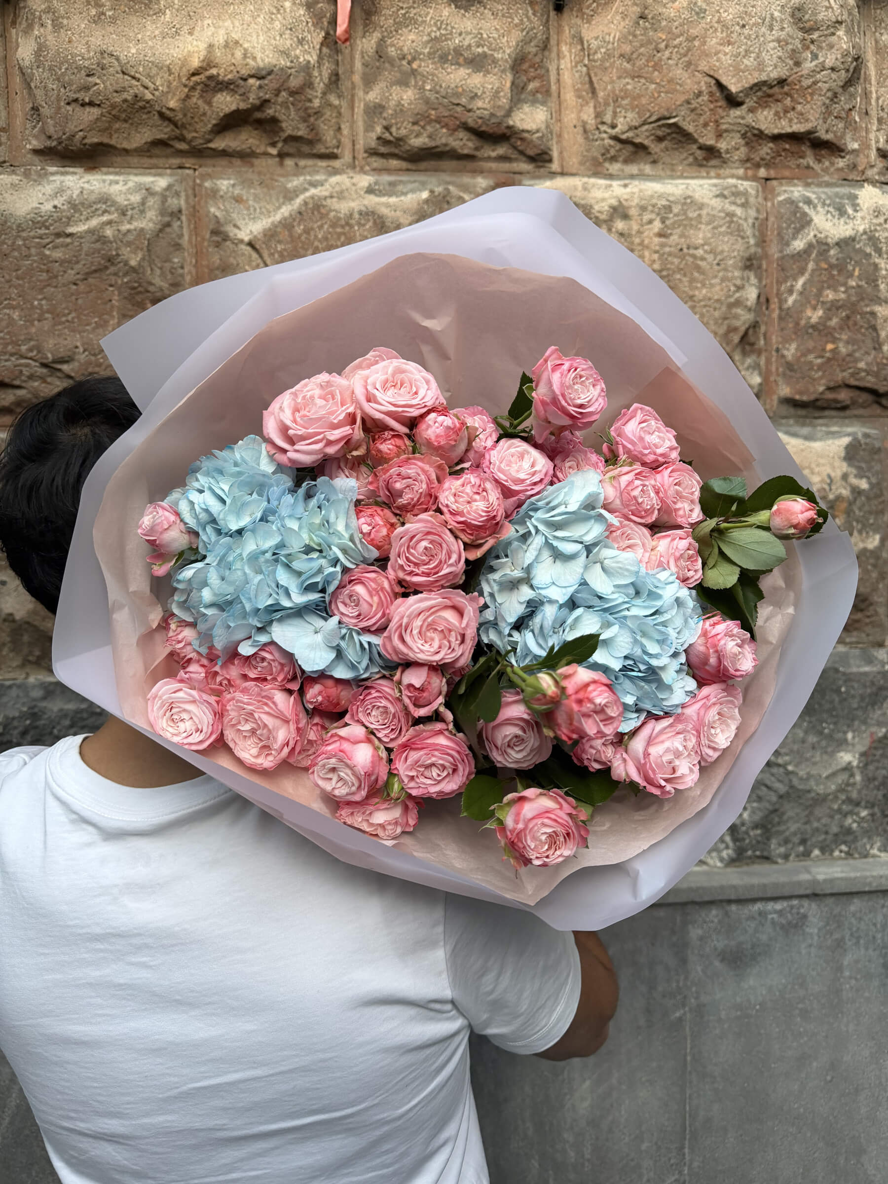 Pink Spray Rose & Blue Hydrangea Bouquet, Pastel Wrap - Fresh flowers Yerevan | Flowers Theory