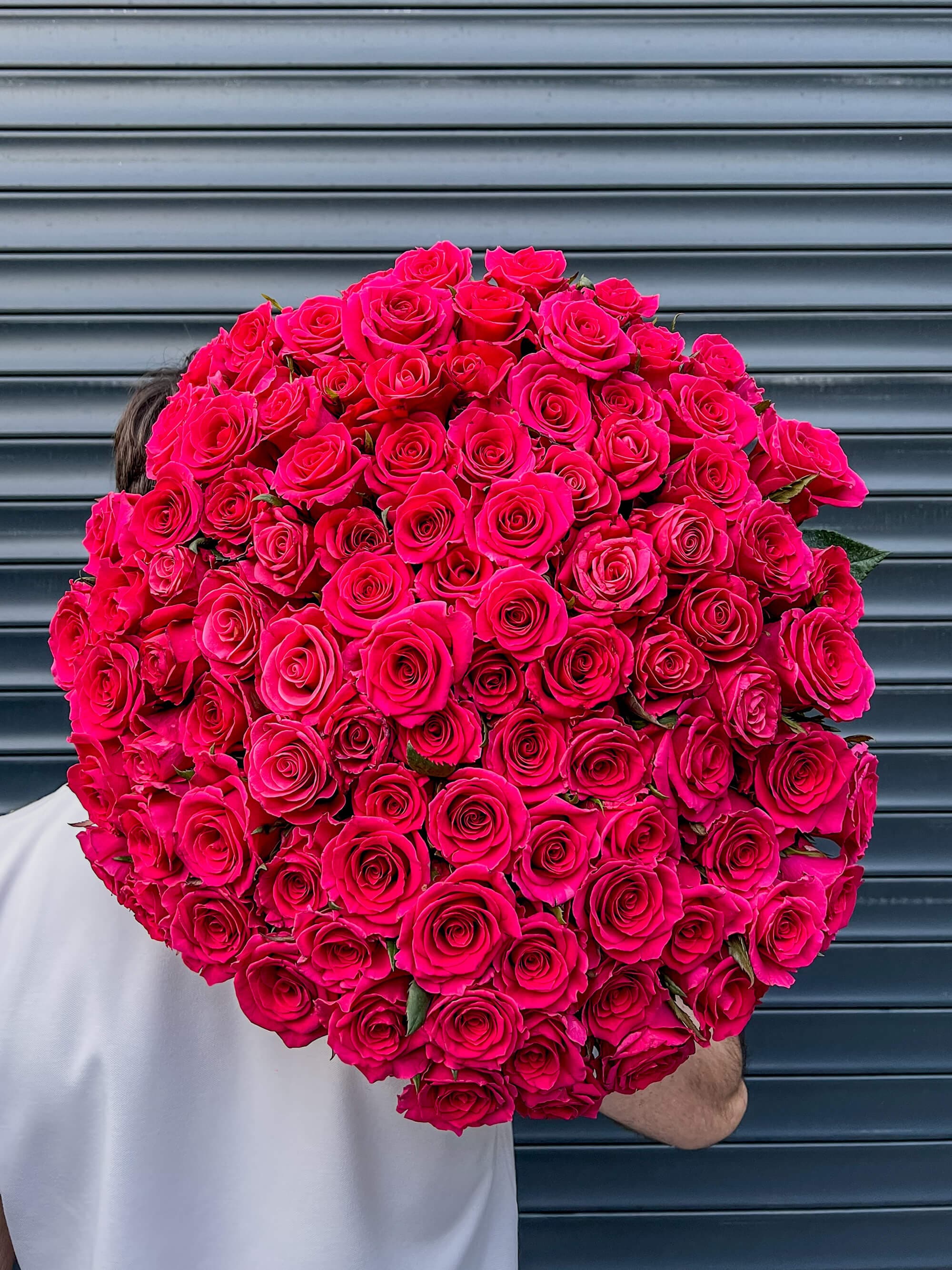 101 малиновая роза 90 см - Яркий эффектный сюрприз